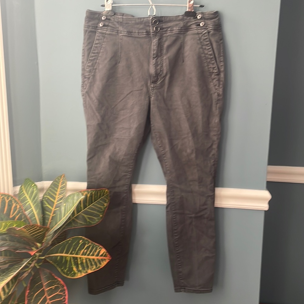 Faded black Pilcro jeans from anthropologie size 32